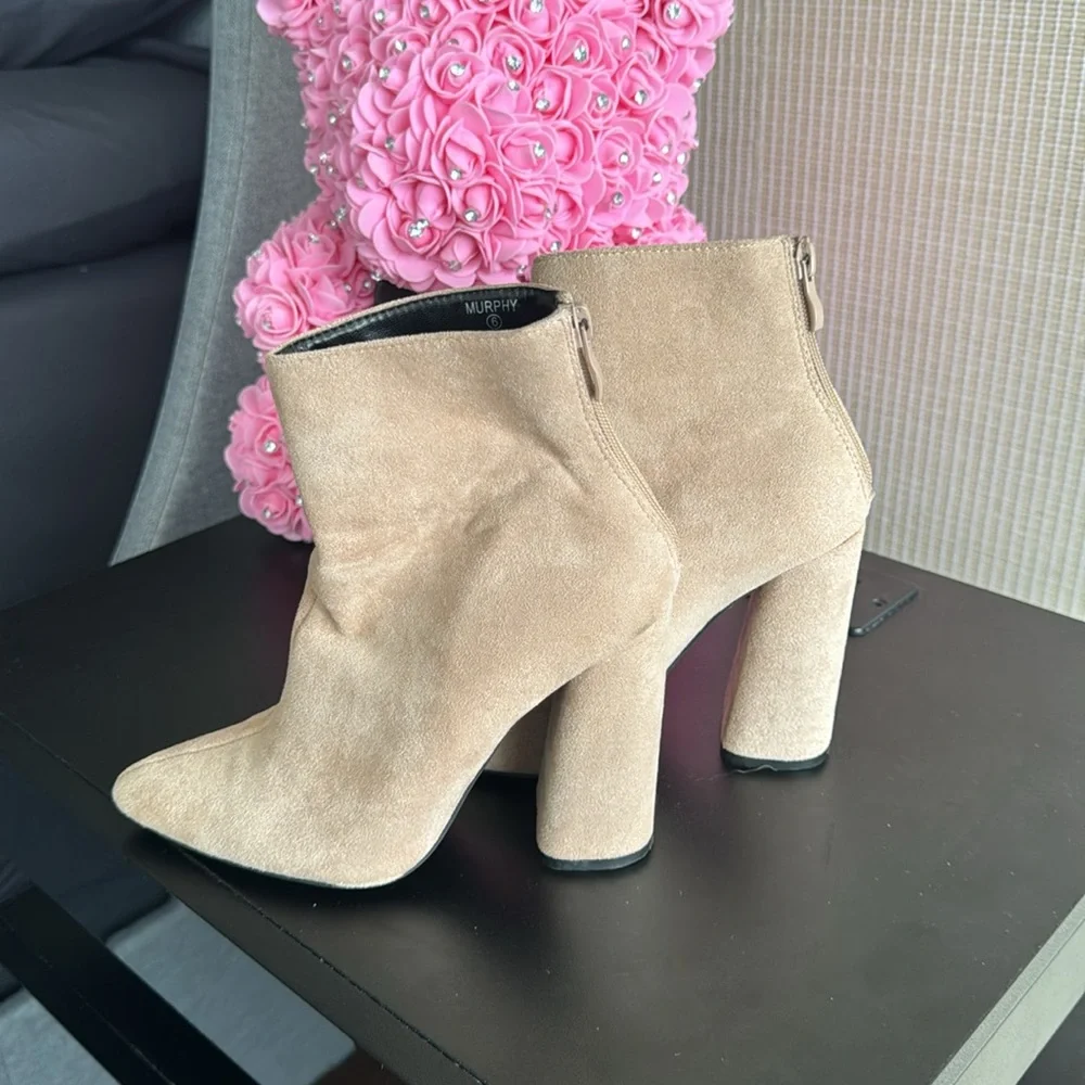 FN booties - Picture 2 of 4